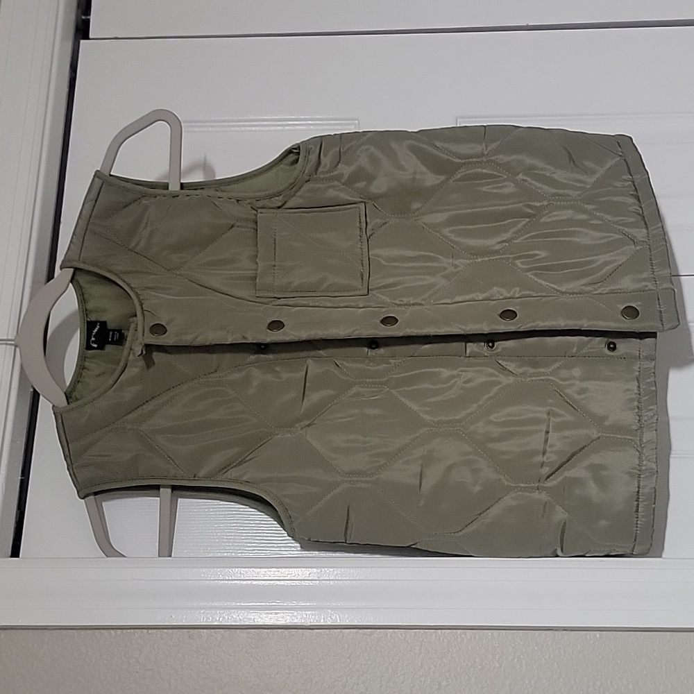 Puffer Vest Army Green ArtClass Snap M 8/10